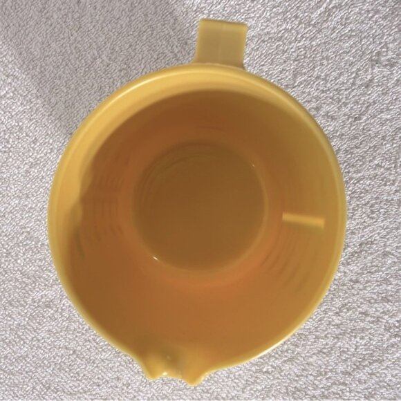 Vintage Crownware Harvest Gold Mustard Yellow 2 Cup Measuring Cup - Picture 6 of 8